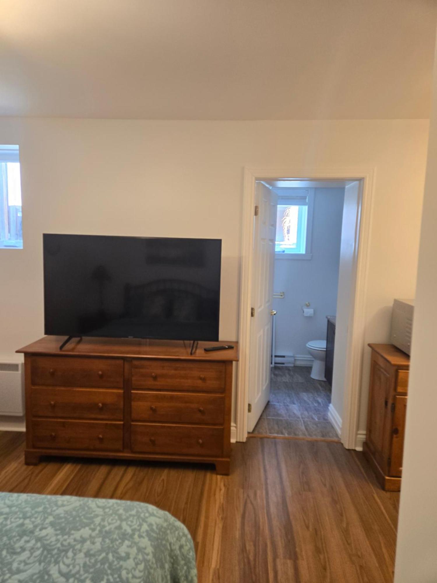 Doux Cocon Apartamento Saint-Jean-sur-Richelieu Exterior foto